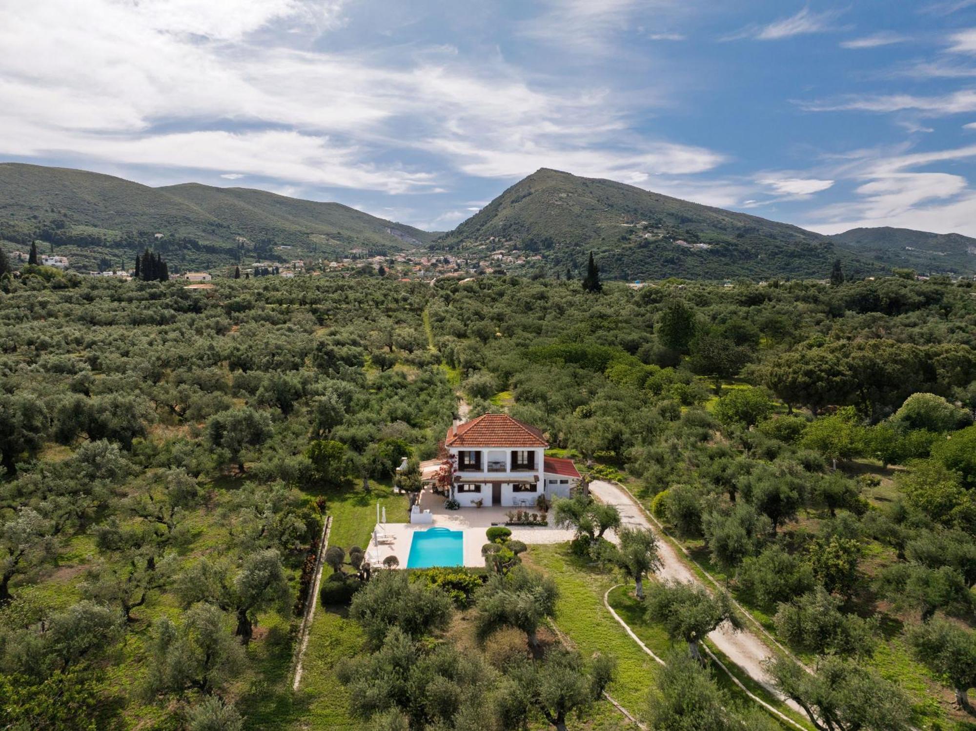 Villa Lola - 3 Bedrooms & Private Pool Lithakia (Zakynthos) Exterior foto