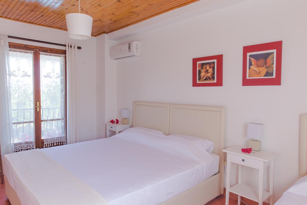 Villa Lola - 3 Bedrooms & Private Pool Lithakia (Zakynthos) Exterior foto