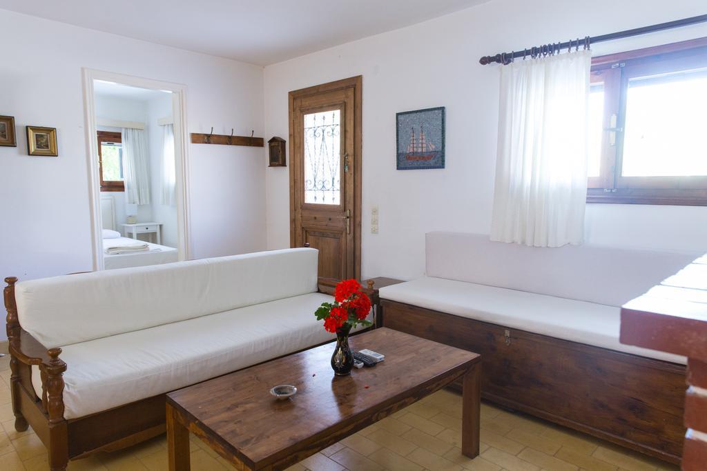 Villa Lola - 3 Bedrooms & Private Pool Lithakia (Zakynthos) Exterior foto